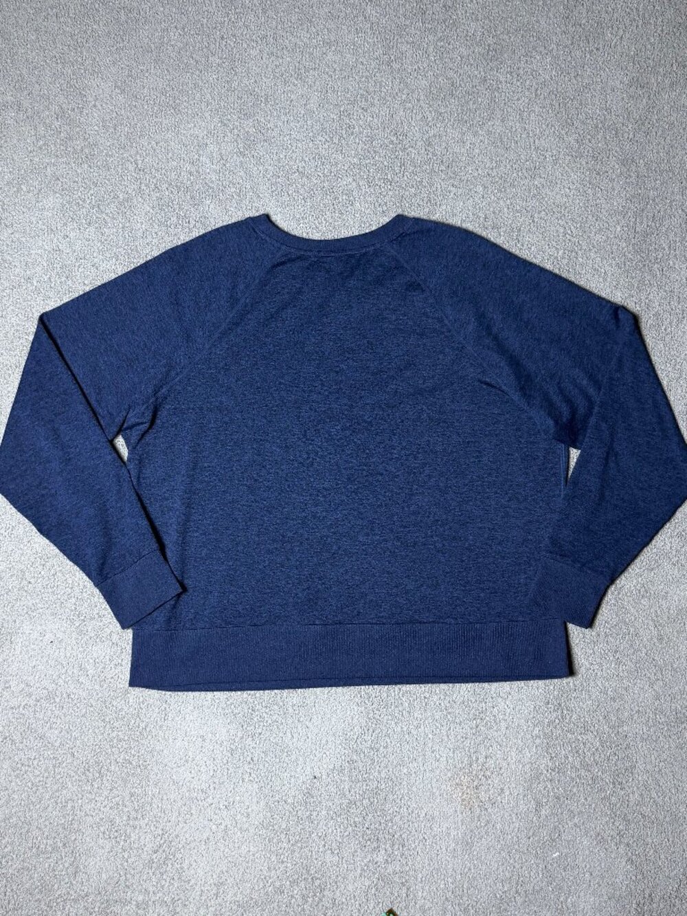 Vuori Women's Long Sleeve Halo Crew Neck Pullover Blue DreamKnit Sweater Medium - Picture 2 of 6